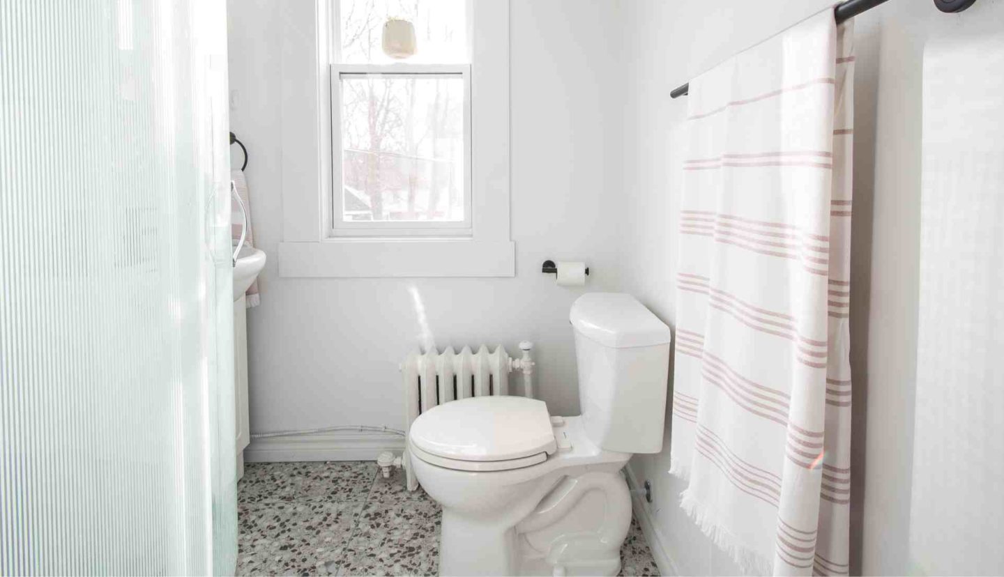 commodore 4 bed bathroom