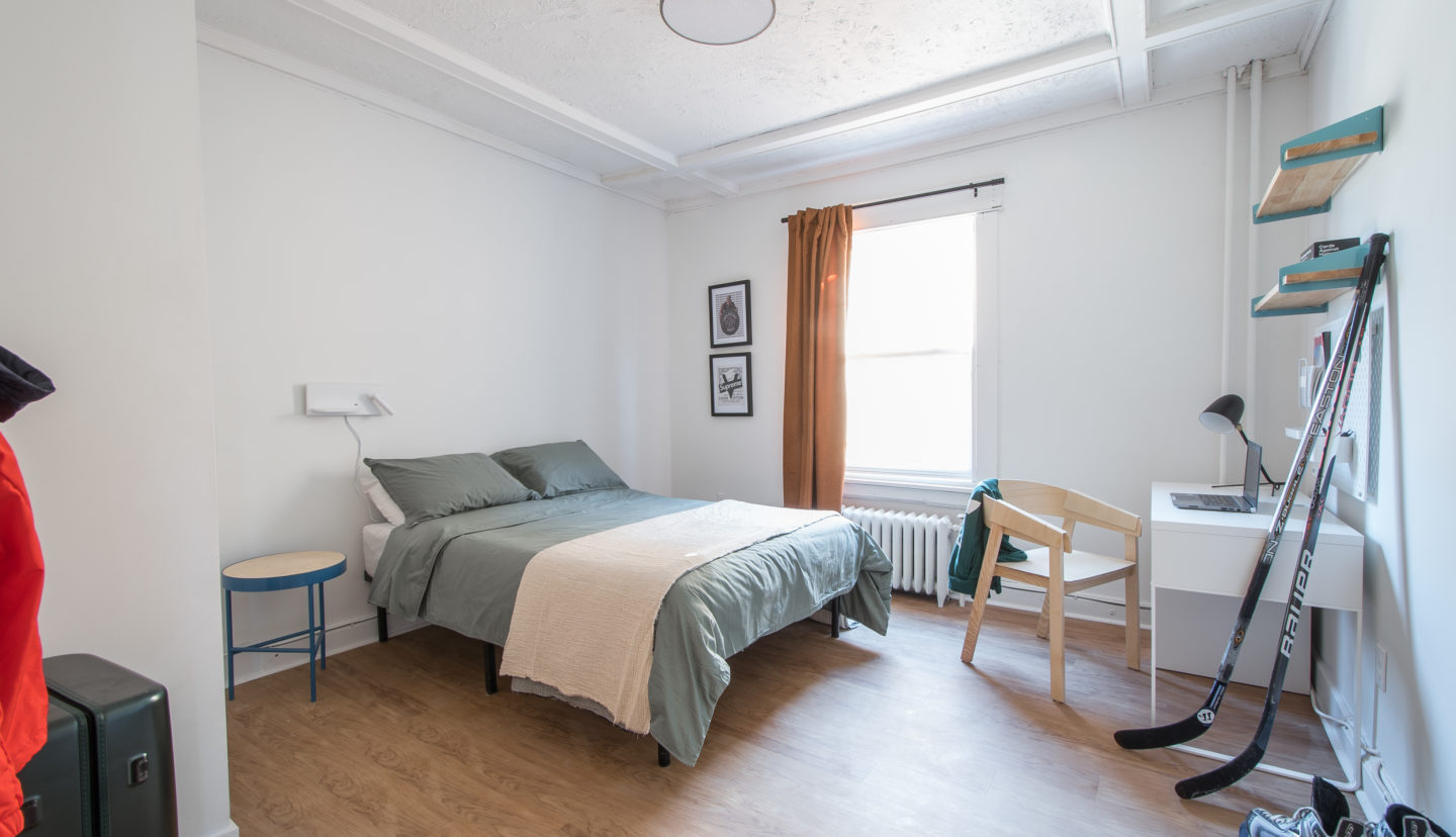 commodore 5 bed bedroom