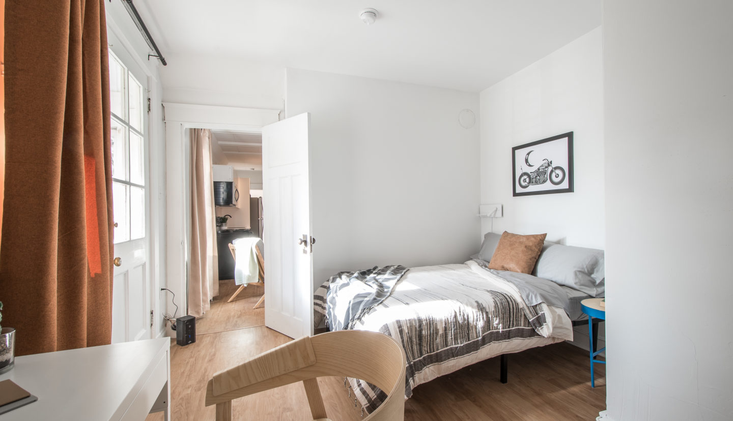 commodore 3 bed bedroom