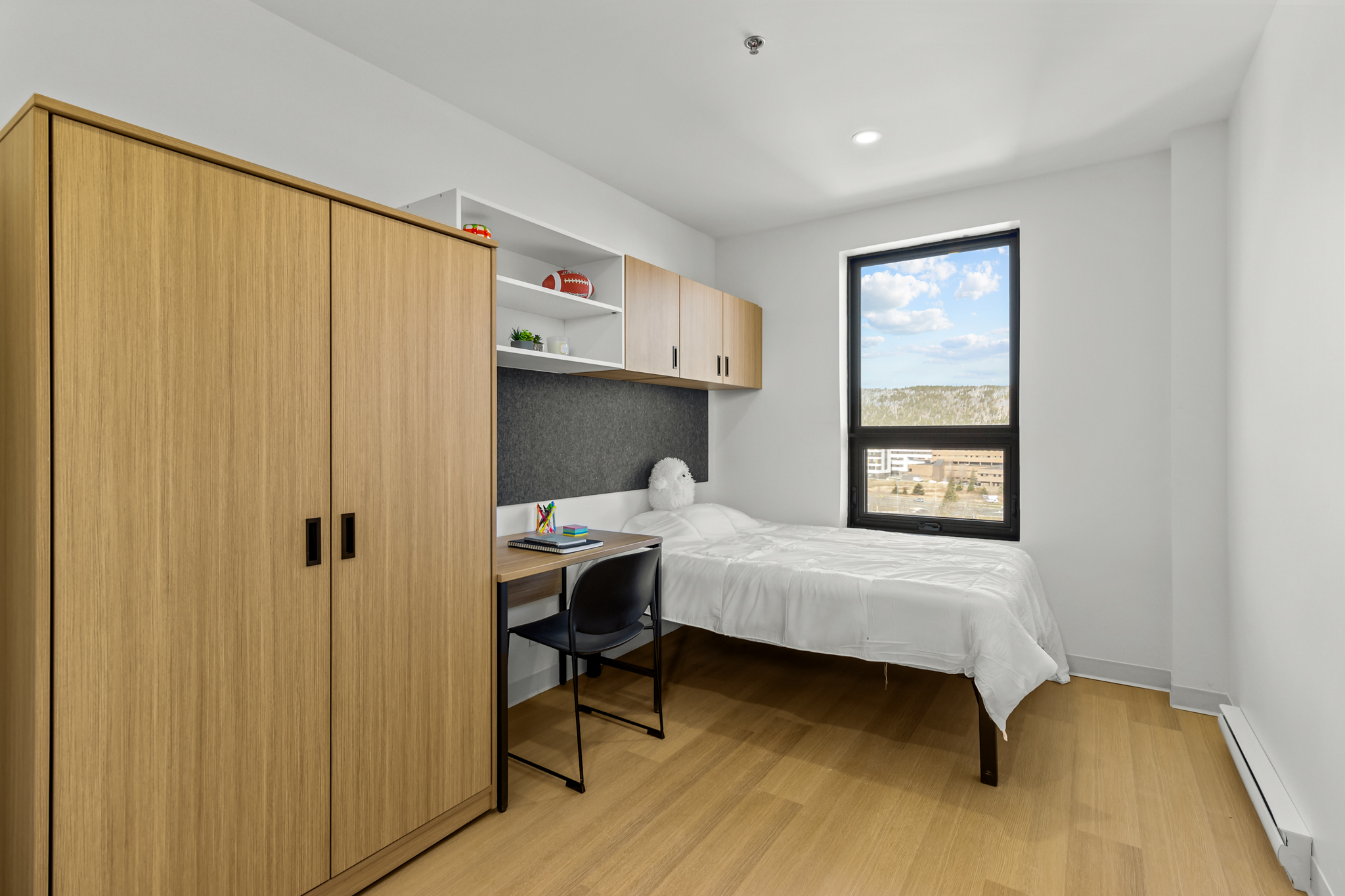 Wester-Land Showroom Bedroom